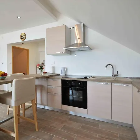 Milivoj Apartment Betina (Sibenik-Knin)
