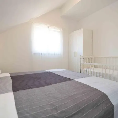 Apartment Milivoj *