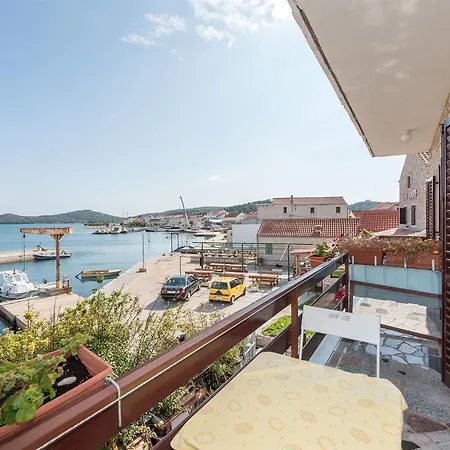 Milivoj Apartment Betina (Sibenik-Knin)